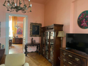 Baroque old house near center